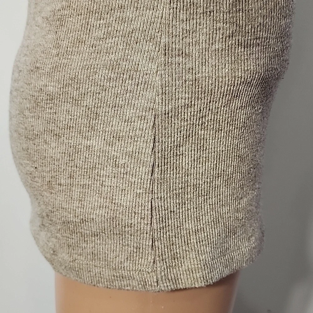 Doe & Rae Womens Mock Neck Ribbed Tan Sweater Top long sleeve Size‎ M